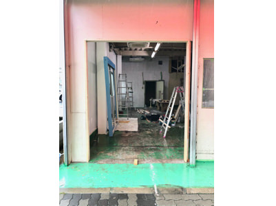 大阪市内　某テナントビルオーナ様フロントサッシ＆自動ドア新設工事
