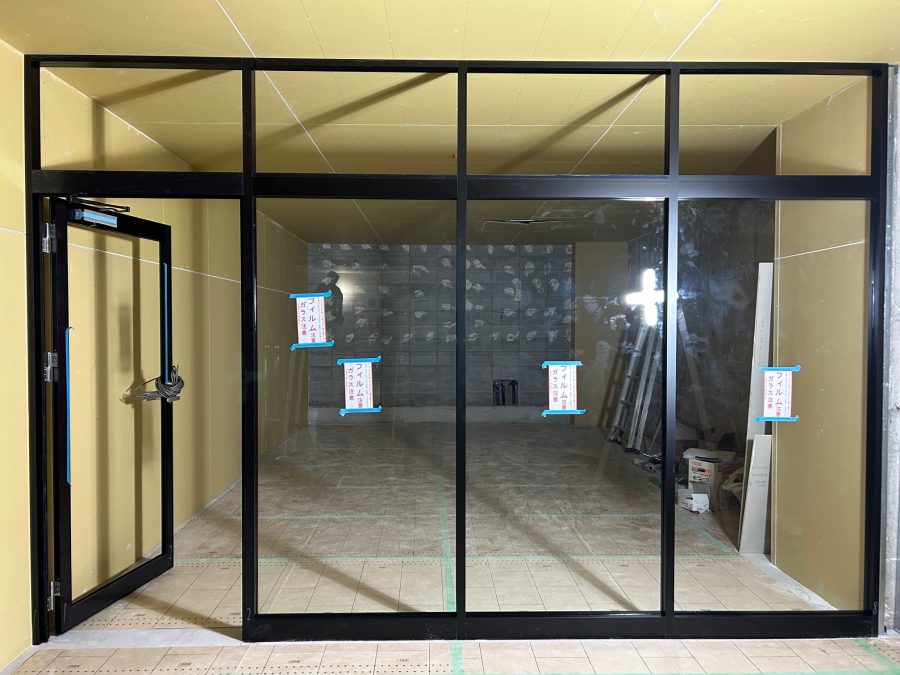 フロントサッシ施工完了