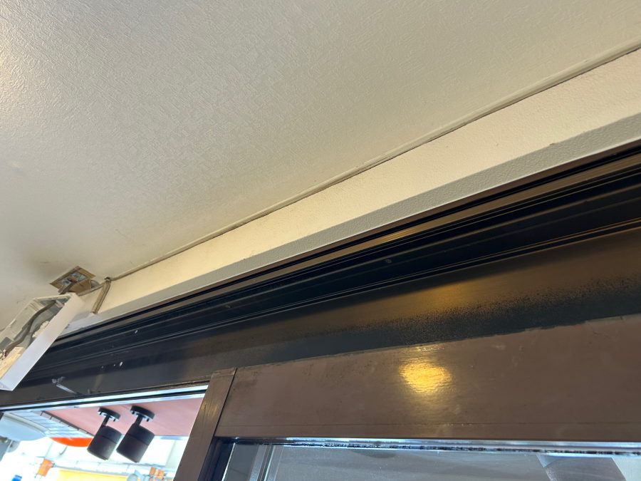 既存自動ドア装置撤去後