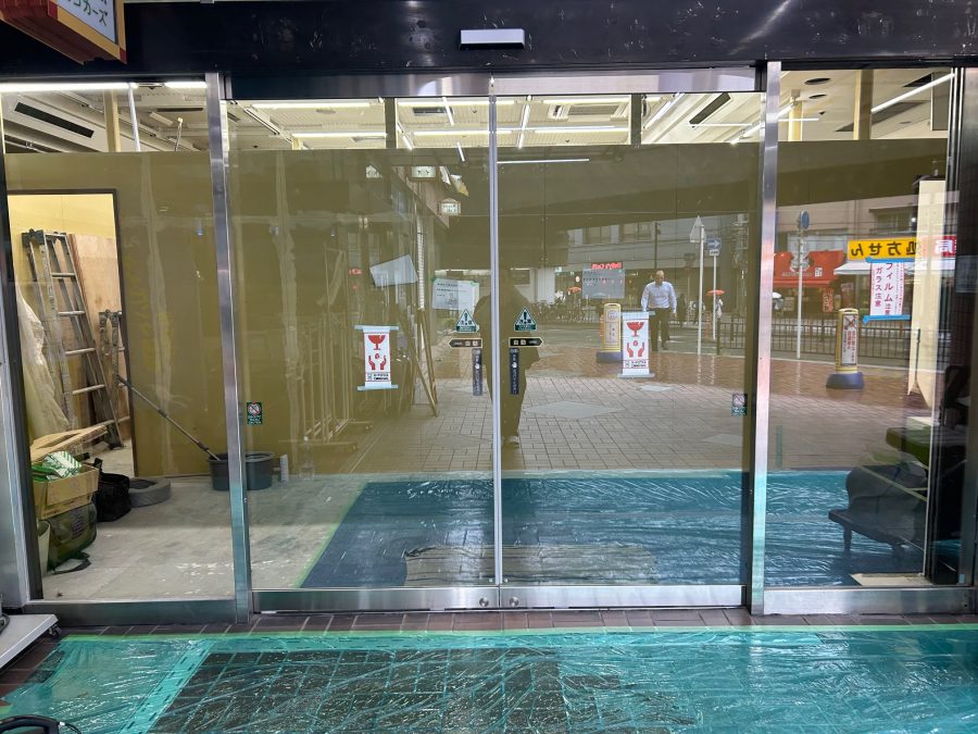 ガラス・ドア新設しました。