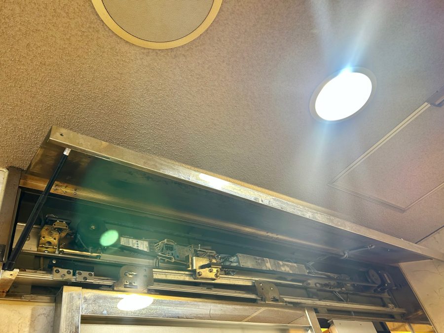 既存自動ドア装置撤去前