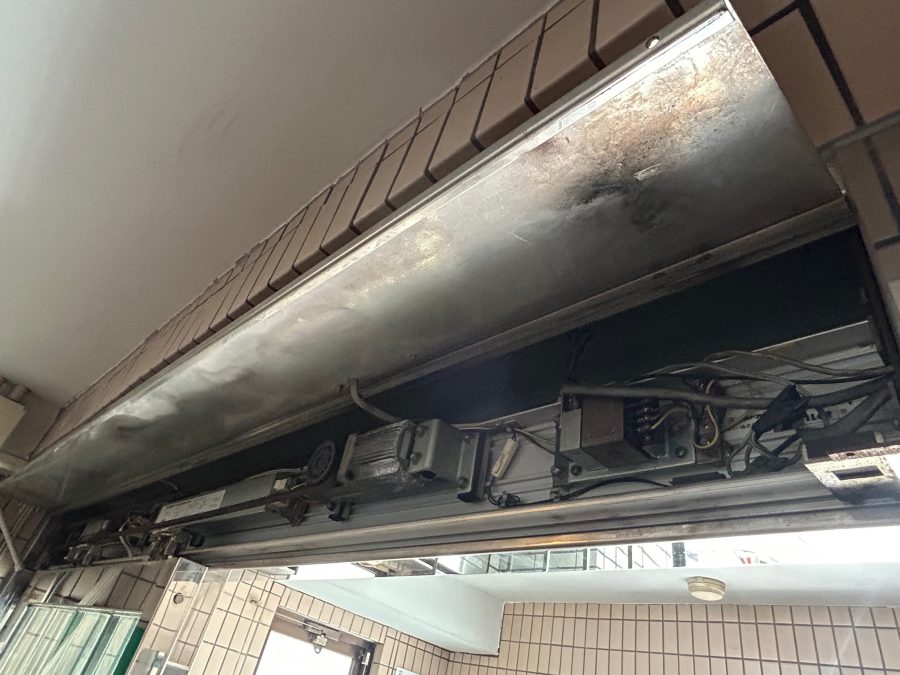 既存自動ドア装置撤去前