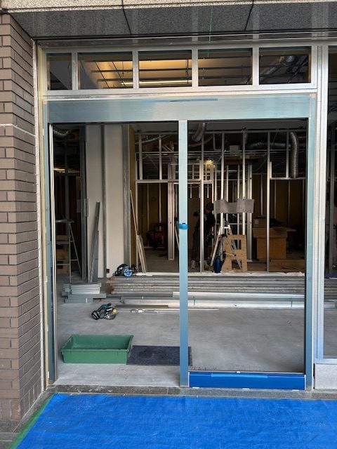 フロントサッシ施工完了