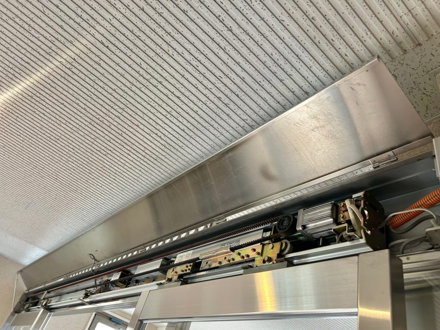 既存自動ドア装置撤去前