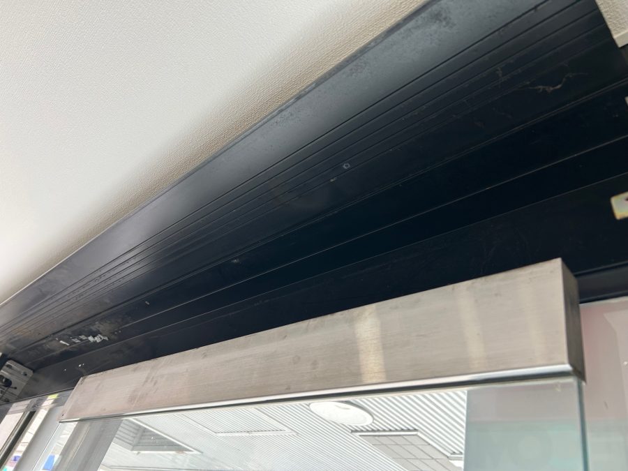 既存自動ドア装置撤去後