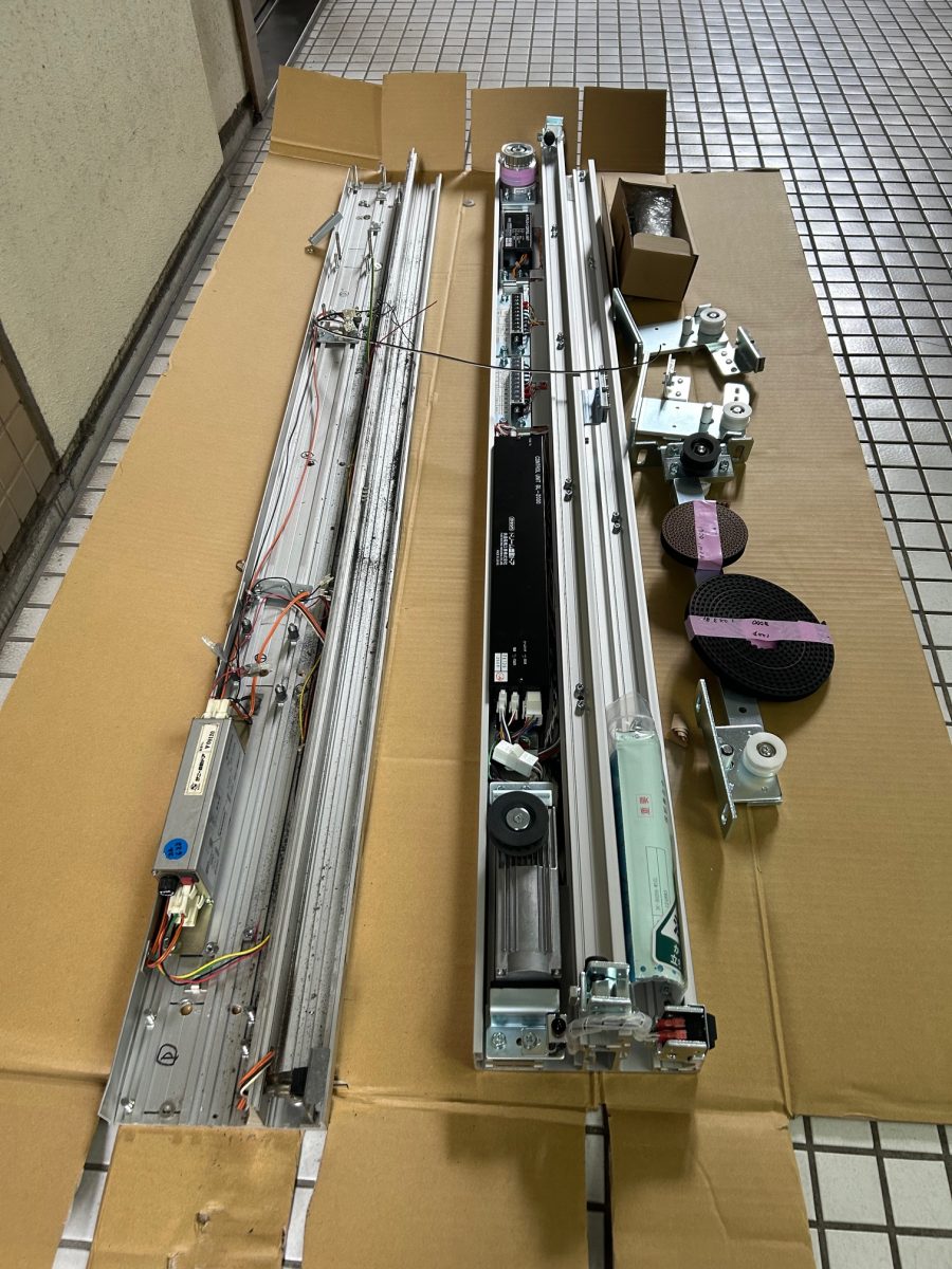 新旧自動ドア装置