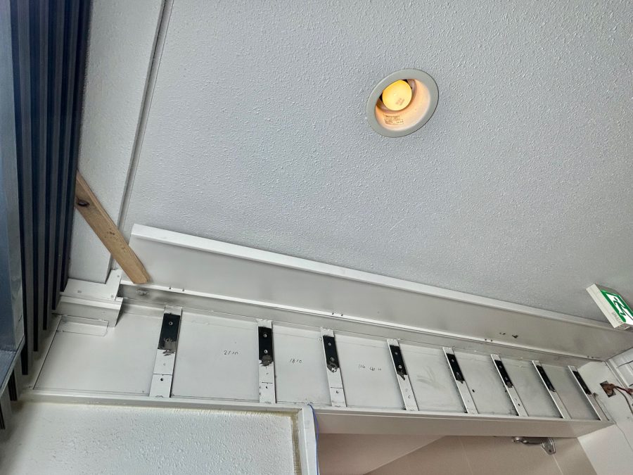 既存自動ドア装置撤去後