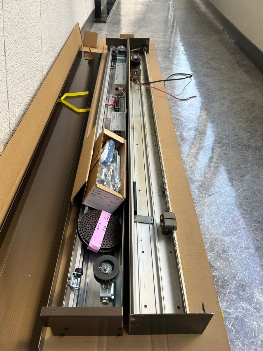 新旧自動ドア装置