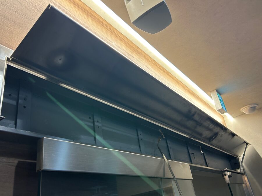 既存自動ドア装置撤去後