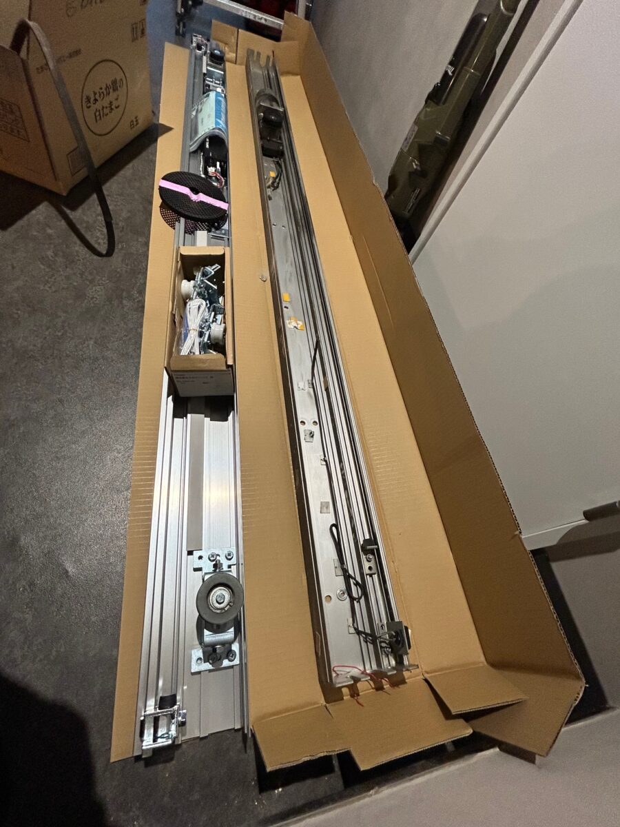 新旧自動ドア装置