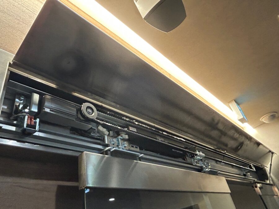 自動ドア装置施工完了