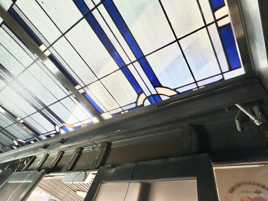 外側既存自動ドア装置撤去後