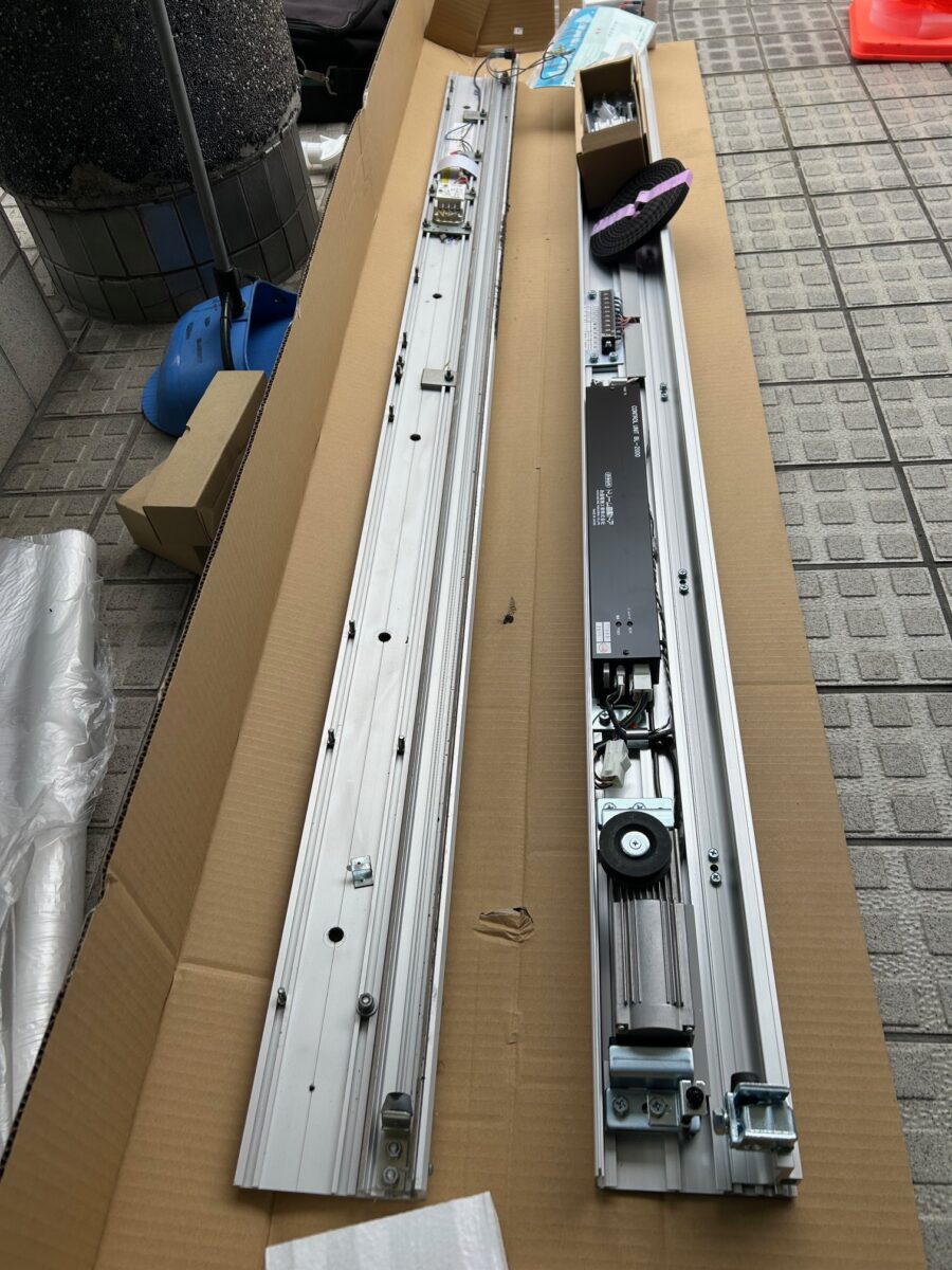 新旧自動ドア装置