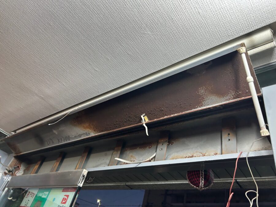 正面既存自動ドア装置撤去後