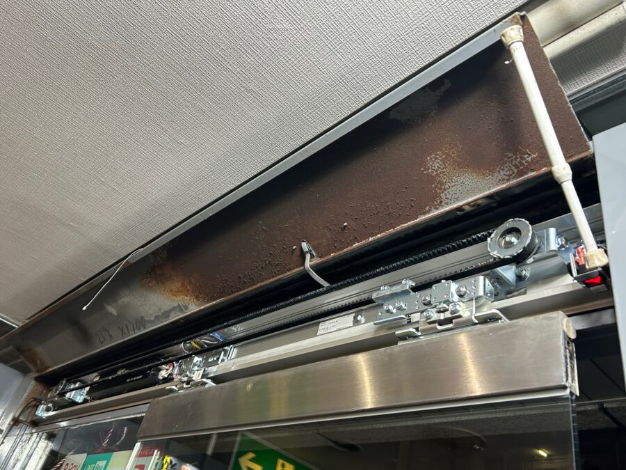 正面自動ドア装置施工完了