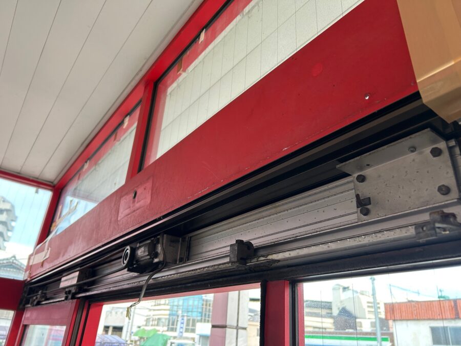 既存自動ドア装置撤去前